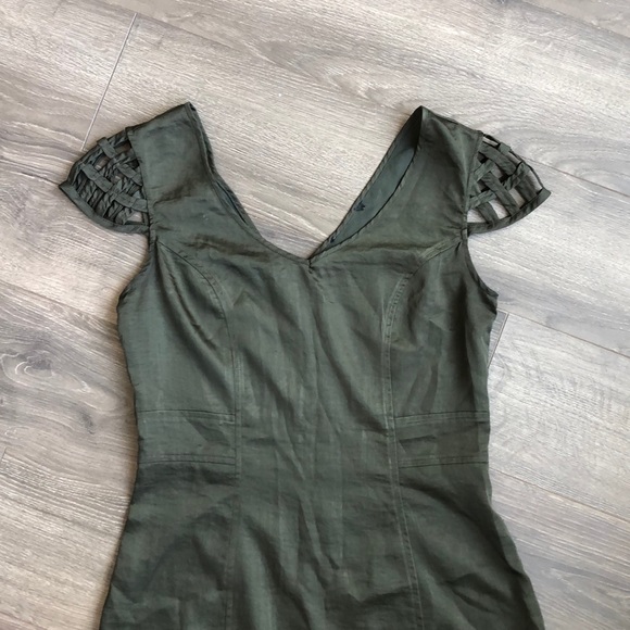 Olive dress with sleeve detail size 4-6 - Picture 2 of 9